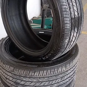 235 45 18 BRIDGESTONE