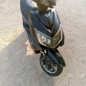 sukuter tokly