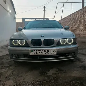 BMW E39 2002