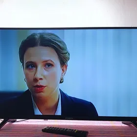 SKYWORTH 32-LIK bezramka