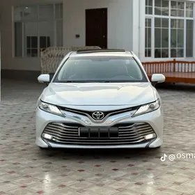 Toyota Camry 2018