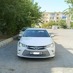 Toyota Camry 2017