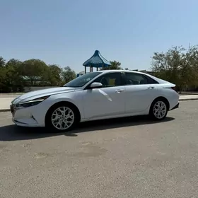 Hyundai Elantra 2021