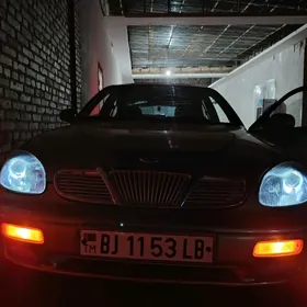 Daewoo Leganza 1999