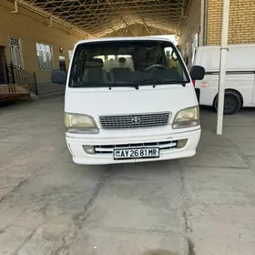 Toyota Hiace 1999