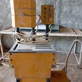 banka yapyan aparat