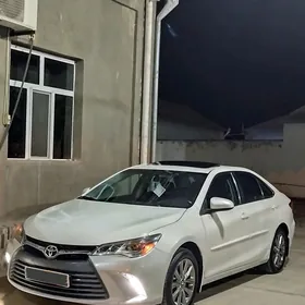 Toyota Camry 2015