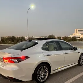 Toyota Camry 2022