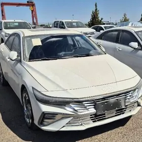 Hyundai Elantra 2025