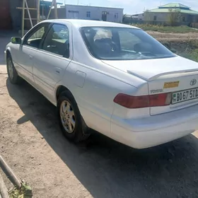 Toyota Camry 2001