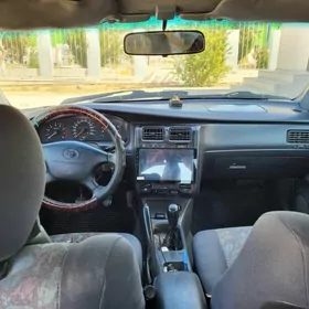Toyota Carina 1998