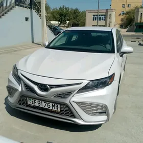 Toyota Camry 2022