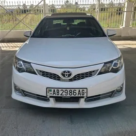 Toyota Camry 2012