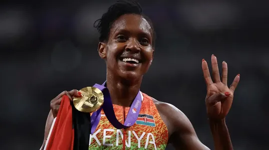 Kipýegon 1500 m aralyga ylgamakda dördünji gezek dünýä çempionatynda ýeňiji boldy