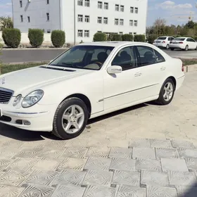 Mercedes-Benz E320 2004