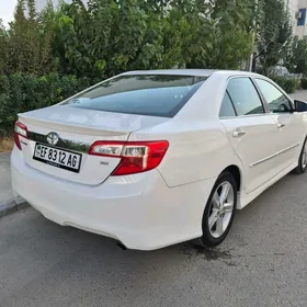 Toyota Camry 2013