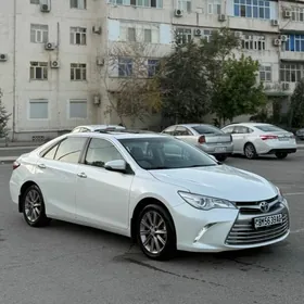 Toyota Camry 2015