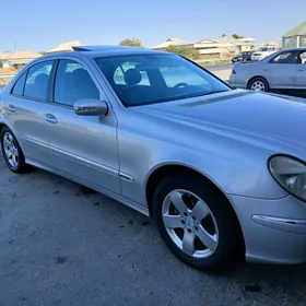 Mercedes-Benz E320 2003