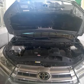 Toyota Highlander 2019