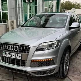 Audi Q7 2011