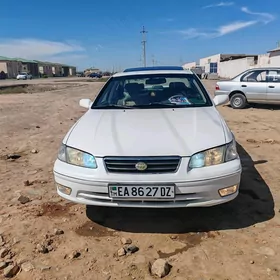 Toyota Camry 2001