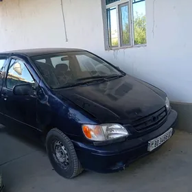 Toyota Sienna 2002