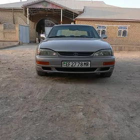 Toyota Camry 1993