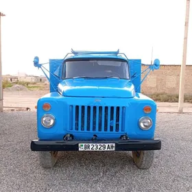 Gaz 52 1981