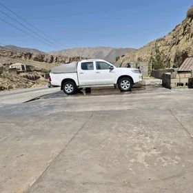 Toyota Hilux 2013