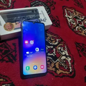 SAMSUNG A05