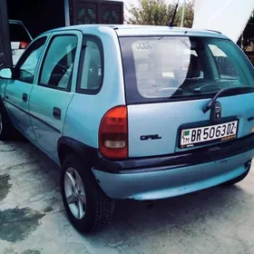 Opel Vita 1995