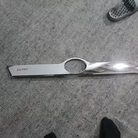 Toyota balta kemri nikil