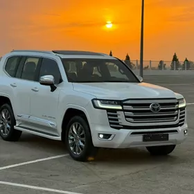 Toyota Land Cruiser 2023