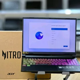 Nitro RTX 5060/64-RAM/2TB SSD