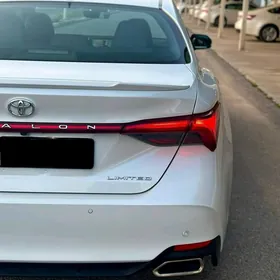 Toyota Avalon 2019