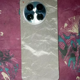 Tecno CamOn 30