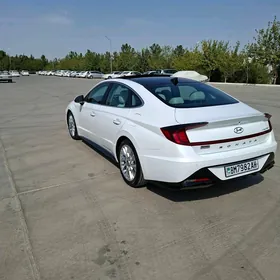Hyundai Sonata 2022