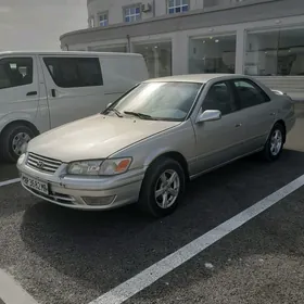 Toyota Camry 2000