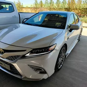 Toyota Camry 2022