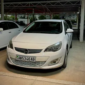 Opel Astra 2014