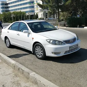 Toyota Camry 2004