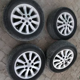215 60 16 BROŞGA CAMRY⁷