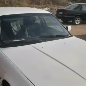 BMW 525 1990