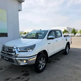 Toyota Hilux 2025