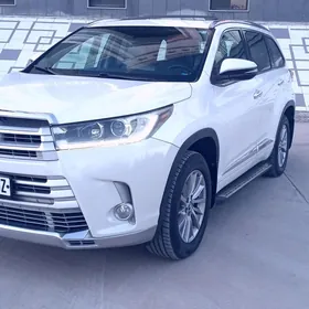 Toyota Highlander 2018