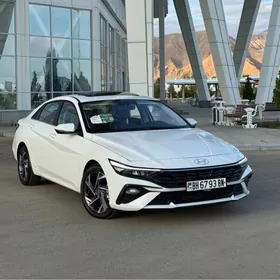 Hyundai Elantra 2025