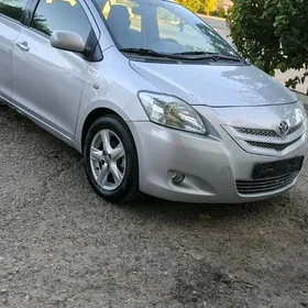 Toyota Yaris 2008
