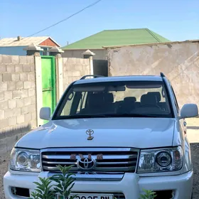 Toyota Land Cruiser 2000