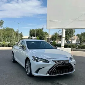 Lexus ES 350 2023