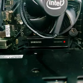 10100F RX6600XT M2 SSD RAM NVM